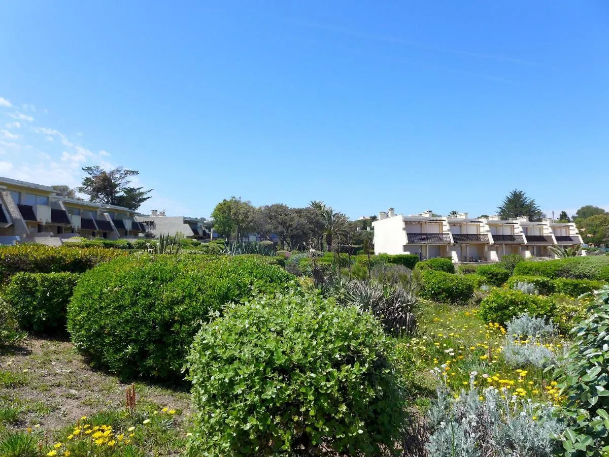 Apartment Les Louvans-2 By Interhome Saint Aygulf