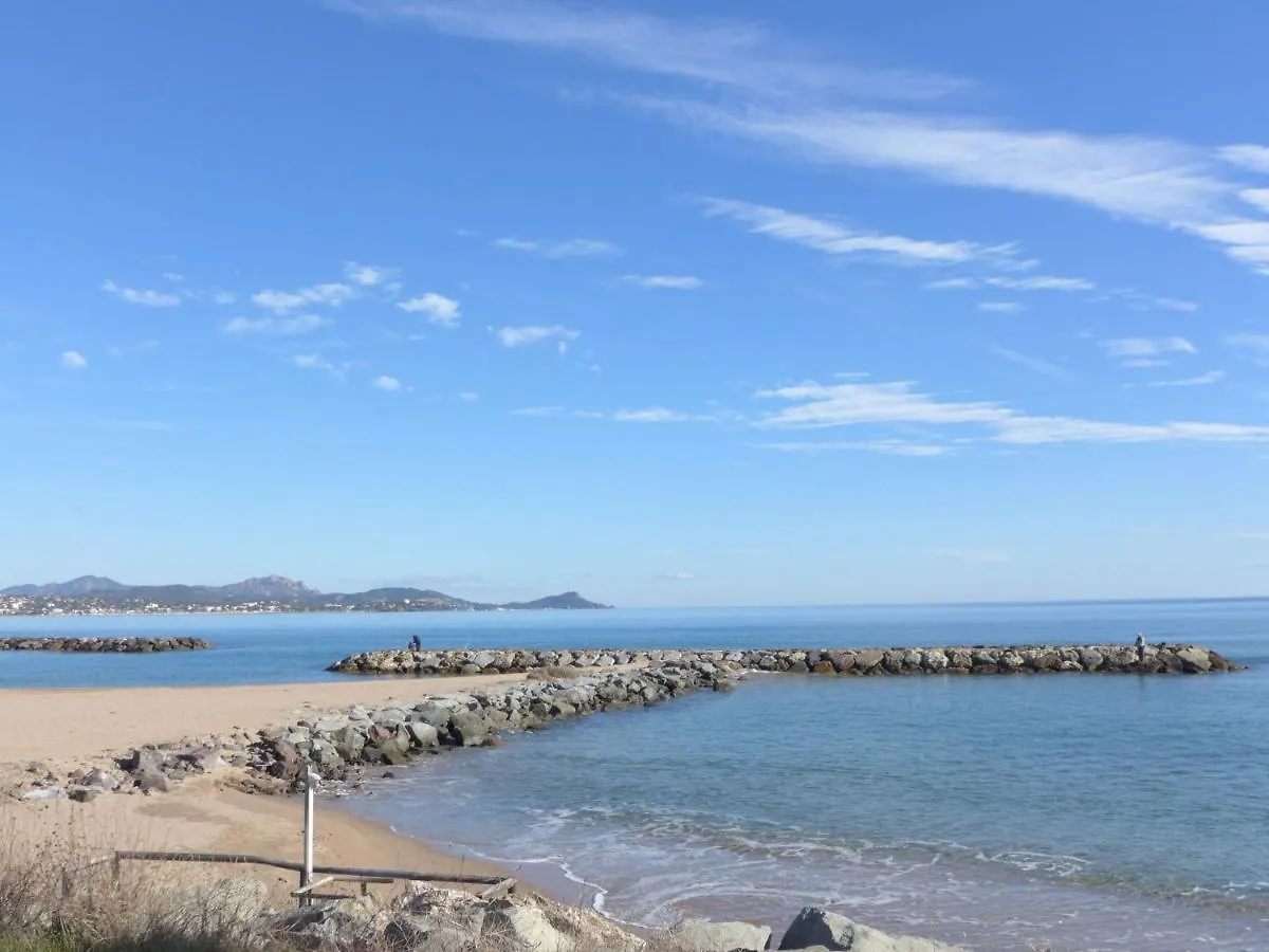 Apartment Les Louvans-2 By Interhome Saint Aygulf