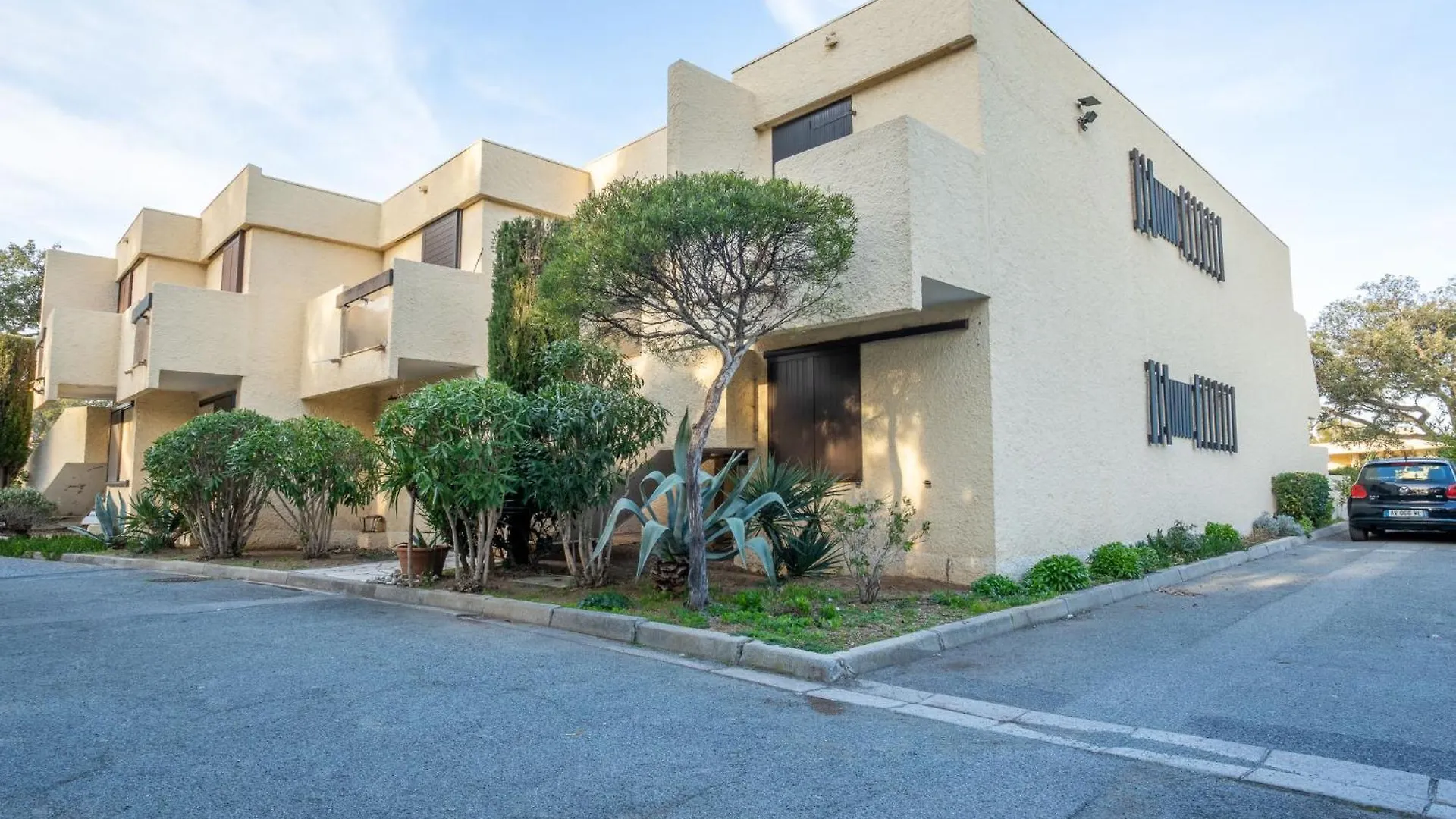 Apartment Les Louvans-2 By Interhome Saint Aygulf France