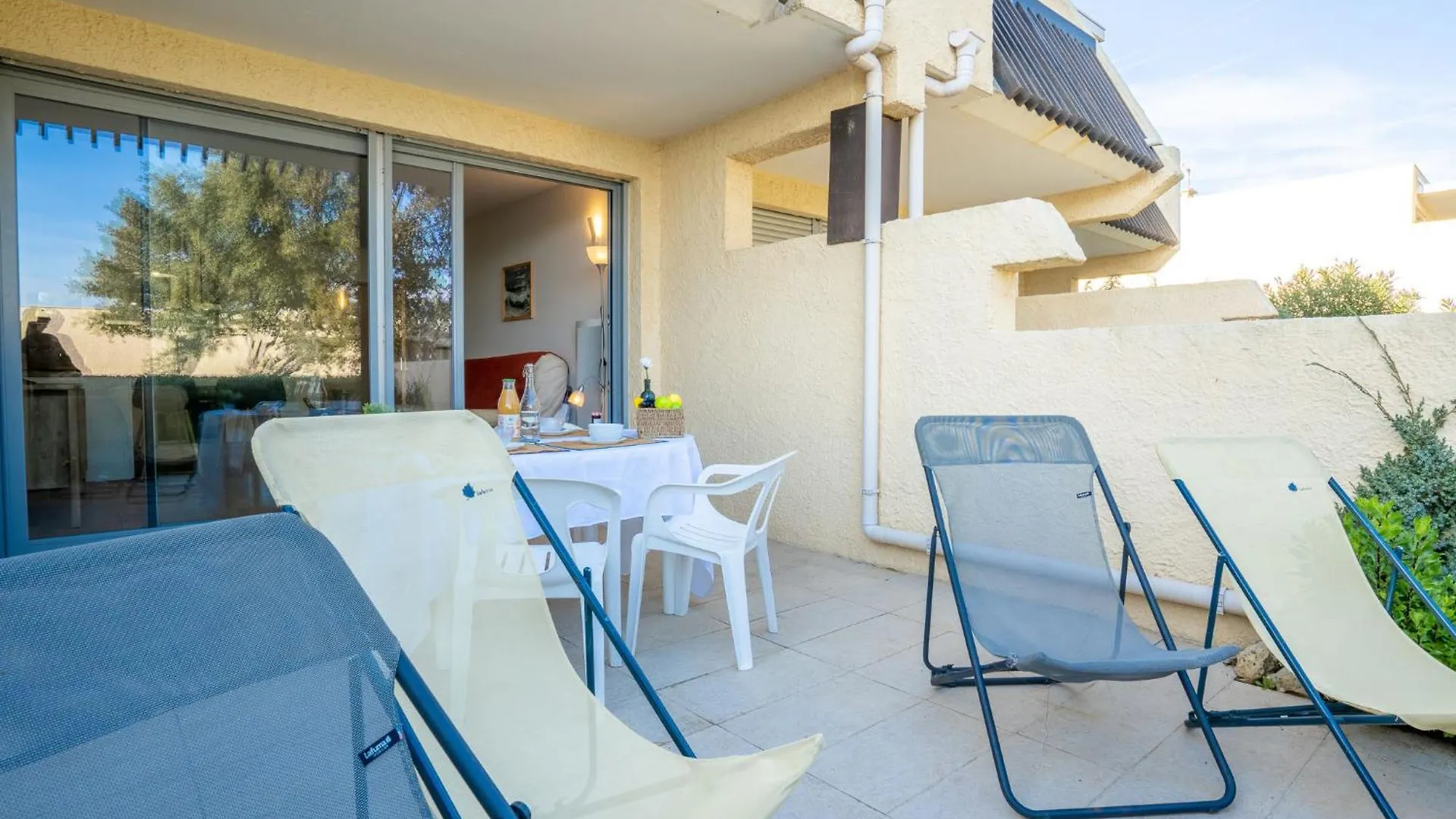 Apartment Les Louvans-2 By Interhome Saint Aygulf